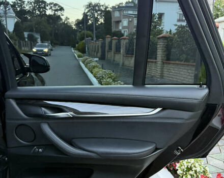 Черный БМВ Х5, объемом двигателя 2.99 л и пробегом 193 тыс. км за 38000 $, фото 24 на Automoto.ua