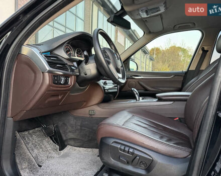 Чорний БМВ Х5, об'ємом двигуна 2 л та пробігом 164 тис. км за 27500 $, фото 25 на Automoto.ua