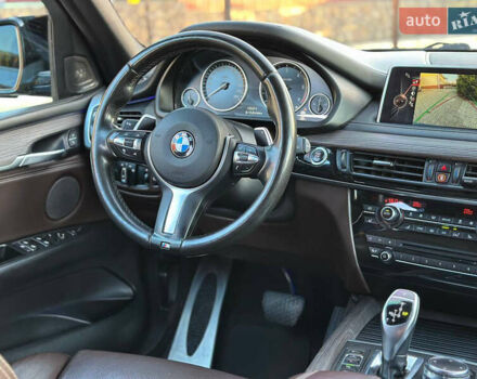 Чорний БМВ Х5, об'ємом двигуна 2.99 л та пробігом 225 тис. км за 39000 $, фото 28 на Automoto.ua