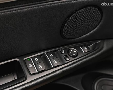 Чорний БМВ Х5, об'ємом двигуна 3 л та пробігом 298 тис. км за 19990 $, фото 12 на Automoto.ua