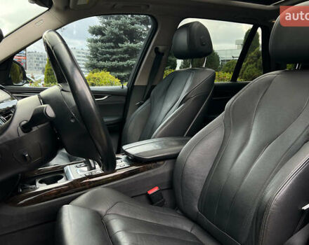 Черный БМВ Х5, объемом двигателя 2 л и пробегом 180 тыс. км за 26800 $, фото 8 на Automoto.ua