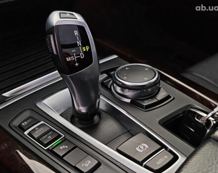 Чорний БМВ Х5, об'ємом двигуна 3 л та пробігом 298 тис. км за 19990 $, фото 17 на Automoto.ua