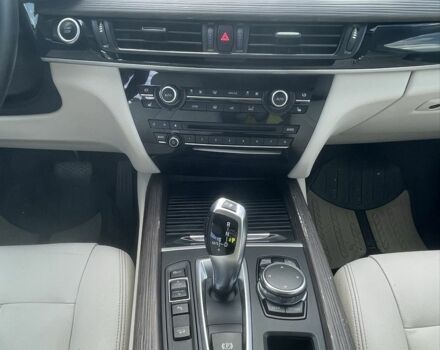 Черный БМВ Х5, объемом двигателя 2 л и пробегом 112 тыс. км за 32950 $, фото 11 на Automoto.ua