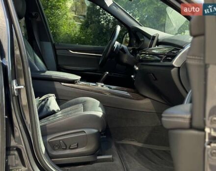 Черный БМВ Х5, объемом двигателя 3 л и пробегом 118 тыс. км за 24990 $, фото 44 на Automoto.ua