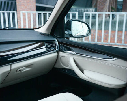 Черный БМВ Х5, объемом двигателя 2 л и пробегом 167 тыс. км за 23000 $, фото 19 на Automoto.ua