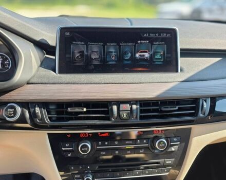 Чорний БМВ Х5, об'ємом двигуна 3 л та пробігом 50 тис. км за 18800 $, фото 10 на Automoto.ua