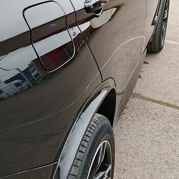 Чорний БМВ Х5, об'ємом двигуна 2 л та пробігом 200 тис. км за 26500 $, фото 16 на Automoto.ua