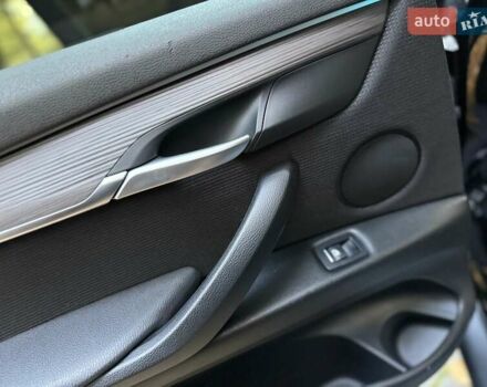 Чорний БМВ Х5, об'ємом двигуна 2 л та пробігом 130 тис. км за 28500 $, фото 86 на Automoto.ua