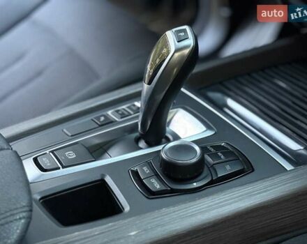 Чорний БМВ Х5, об'ємом двигуна 2 л та пробігом 130 тис. км за 28500 $, фото 64 на Automoto.ua