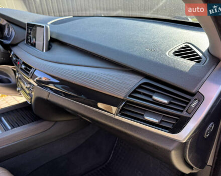 Черный БМВ Х5, объемом двигателя 2 л и пробегом 223 тыс. км за 26300 $, фото 11 на Automoto.ua