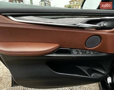 Чорний БМВ Х5, об'ємом двигуна 2.99 л та пробігом 188 тис. км за 37000 $, фото 34 на Automoto.ua