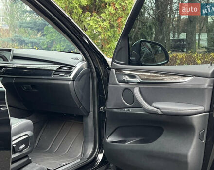 Черный БМВ Х5, объемом двигателя 2 л и пробегом 133 тыс. км за 26800 $, фото 21 на Automoto.ua
