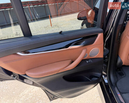 Черный БМВ Х5, объемом двигателя 3 л и пробегом 160 тыс. км за 45000 $, фото 13 на Automoto.ua