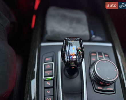 БМВ Х5 2017 в Кривом Роге на Automoto.ua Черный БМВ Х5, объемом двигателя 2 л и пробегом 180 тыс. км за 35000 $, фото 17 на Automoto.ua