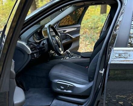 Чорний БМВ Х5, об'ємом двигуна 2 л та пробігом 130 тис. км за 28500 $, фото 53 на Automoto.ua
