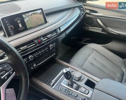 Черный БМВ Х5, объемом двигателя 2 л и пробегом 204 тыс. км за 8000 $, фото 6 на Automoto.ua