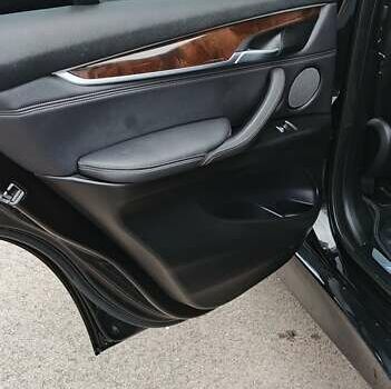 Чорний БМВ Х5, об'ємом двигуна 2 л та пробігом 200 тис. км за 26500 $, фото 25 на Automoto.ua