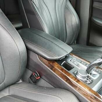 Чорний БМВ Х5, об'ємом двигуна 2 л та пробігом 200 тис. км за 26500 $, фото 20 на Automoto.ua