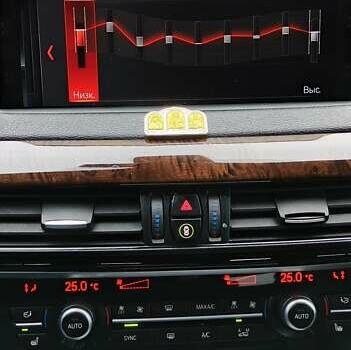 Чорний БМВ Х5, об'ємом двигуна 2 л та пробігом 200 тис. км за 26500 $, фото 39 на Automoto.ua