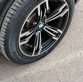 Чорний БМВ Х5, об'ємом двигуна 2 л та пробігом 200 тис. км за 26500 $, фото 45 на Automoto.ua