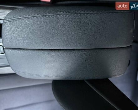 Чорний БМВ Х5, об'ємом двигуна 2 л та пробігом 130 тис. км за 28500 $, фото 71 на Automoto.ua