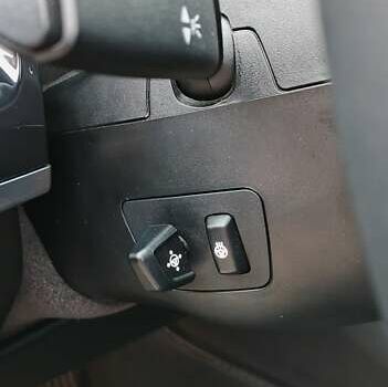 Чорний БМВ Х5, об'ємом двигуна 2 л та пробігом 200 тис. км за 26500 $, фото 33 на Automoto.ua