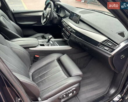 Черный БМВ Х5, объемом двигателя 3 л и пробегом 275 тыс. км за 35900 $, фото 28 на Automoto.ua