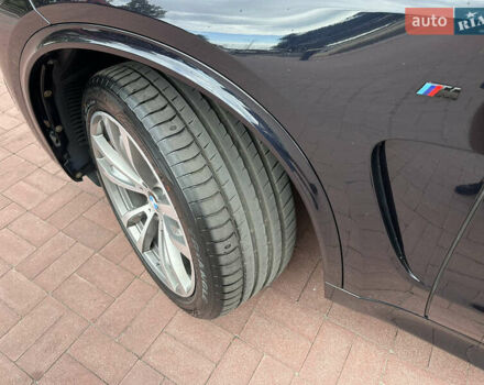 Черный БМВ Х5, объемом двигателя 3 л и пробегом 275 тыс. км за 35900 $, фото 47 на Automoto.ua