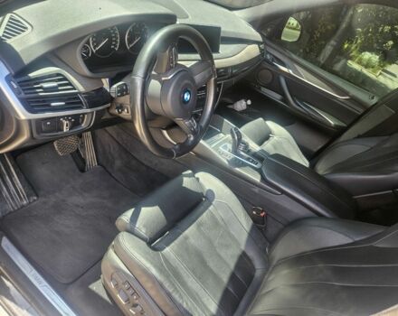 Черный БМВ Х5, объемом двигателя 3 л и пробегом 180 тыс. км за 5000 $, фото 2 на Automoto.ua