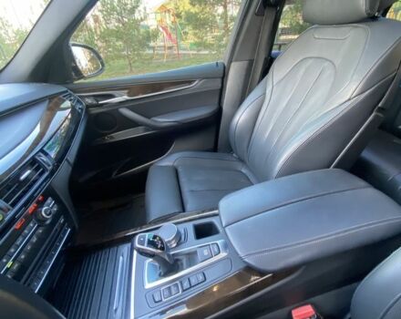 Чорний БМВ Х5, об'ємом двигуна 3 л та пробігом 137 тис. км за 29999 $, фото 5 на Automoto.ua