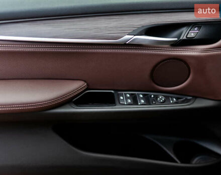 Черный БМВ Х5, объемом двигателя 2 л и пробегом 80 тыс. км за 37000 $, фото 7 на Automoto.ua