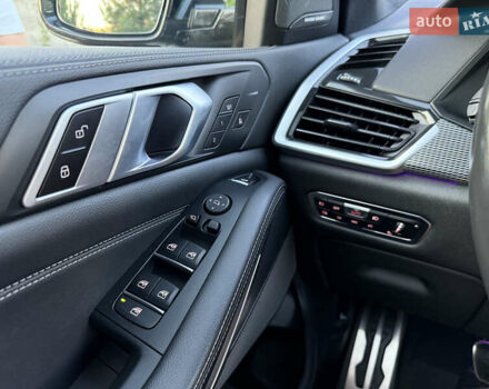 Черный БМВ Х5, объемом двигателя 3 л и пробегом 118 тыс. км за 69999 $, фото 46 на Automoto.ua