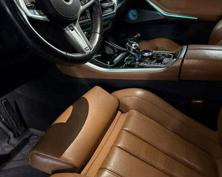 Чорний БМВ Х5, об'ємом двигуна 3 л та пробігом 107 тис. км за 63999 $, фото 46 на Automoto.ua