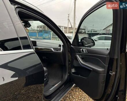 Черный БМВ Х5, объемом двигателя 3 л и пробегом 175 тыс. км за 41500 $, фото 12 на Automoto.ua