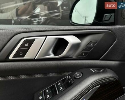 Черный БМВ Х5, объемом двигателя 3 л и пробегом 175 тыс. км за 41500 $, фото 29 на Automoto.ua