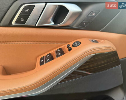 Черный БМВ Х5, объемом двигателя 3 л и пробегом 203 тыс. км за 44900 $, фото 25 на Automoto.ua