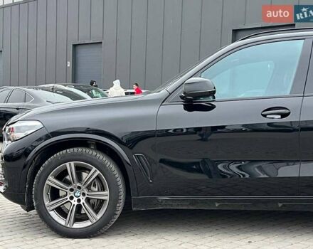 Черный БМВ Х5, объемом двигателя 3 л и пробегом 82 тыс. км за 66490 $, фото 1 на Automoto.ua