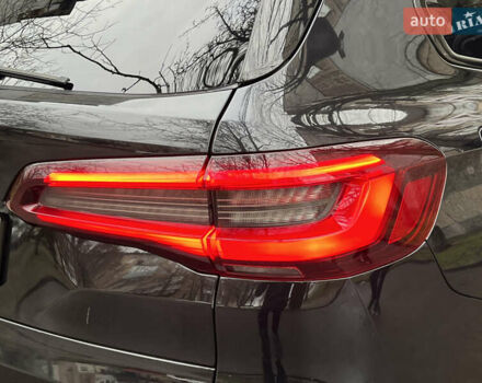 Чорний БМВ Х5, об'ємом двигуна 3 л та пробігом 117 тис. км за 45000 $, фото 19 на Automoto.ua