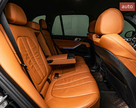 Чорний БМВ Х5, об'ємом двигуна 2 л та пробігом 60 тис. км за 59754 $, фото 18 на Automoto.ua