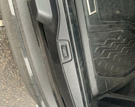 Чорний БМВ Х5, об'ємом двигуна 2 л та пробігом 226 тис. км за 43333 $, фото 9 на Automoto.ua