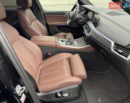 Черный БМВ Х5, объемом двигателя 4.39 л и пробегом 43 тыс. км за 84000 $, фото 19 на Automoto.ua