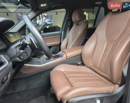 Черный БМВ Х5, объемом двигателя 3 л и пробегом 90 тыс. км за 65999 $, фото 6 на Automoto.ua