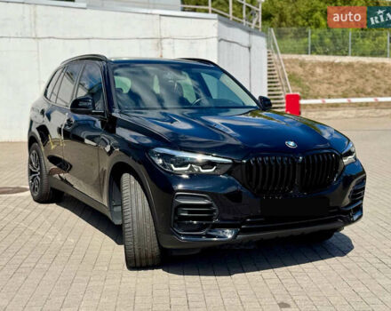 Черный БМВ Х5, объемом двигателя 2 л и пробегом 52 тыс. км за 61000 $, фото 2 на Automoto.ua