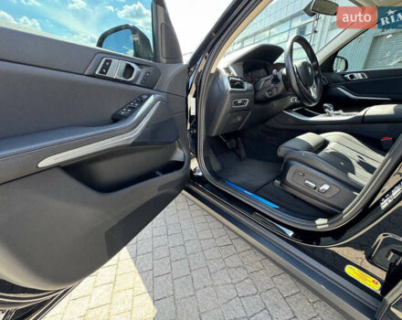 Черный БМВ Х5, объемом двигателя 2 л и пробегом 52 тыс. км за 61000 $, фото 19 на Automoto.ua