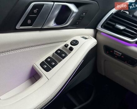 Черный БМВ Х5, объемом двигателя 3 л и пробегом 93 тыс. км за 77333 $, фото 36 на Automoto.ua