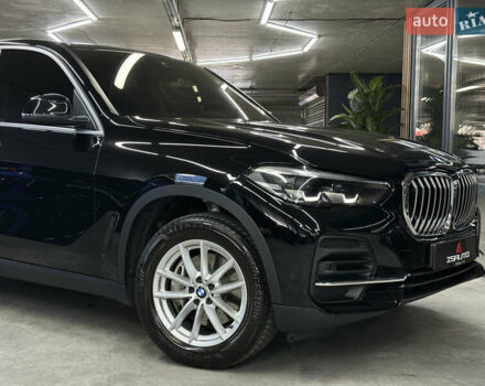Чорний БМВ Х5, об'ємом двигуна 2.99 л та пробігом 53 тис. км за 62900 $, фото 3 на Automoto.ua