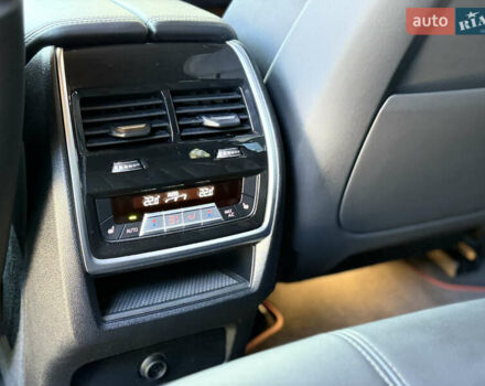 Чорний БМВ Х5, об'ємом двигуна 2.99 л та пробігом 65 тис. км за 90000 $, фото 31 на Automoto.ua