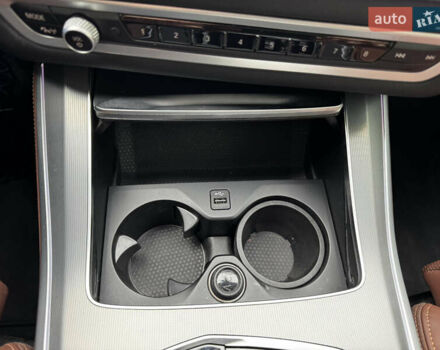 Черный БМВ Х5, объемом двигателя 2 л и пробегом 55 тыс. км за 83000 $, фото 32 на Automoto.ua