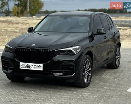 Черный БМВ Х5, объемом двигателя 2 л и пробегом 55 тыс. км за 83000 $, фото 1 на Automoto.ua