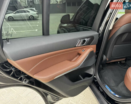 Черный БМВ Х5, объемом двигателя 2 л и пробегом 55 тыс. км за 83000 $, фото 19 на Automoto.ua